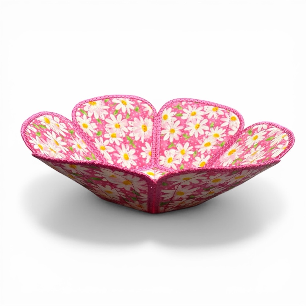 Hand Crafted Basket Center Piece Bowl Quilted 8” round x 3” tall Pink Floral - Picture 8 of 11